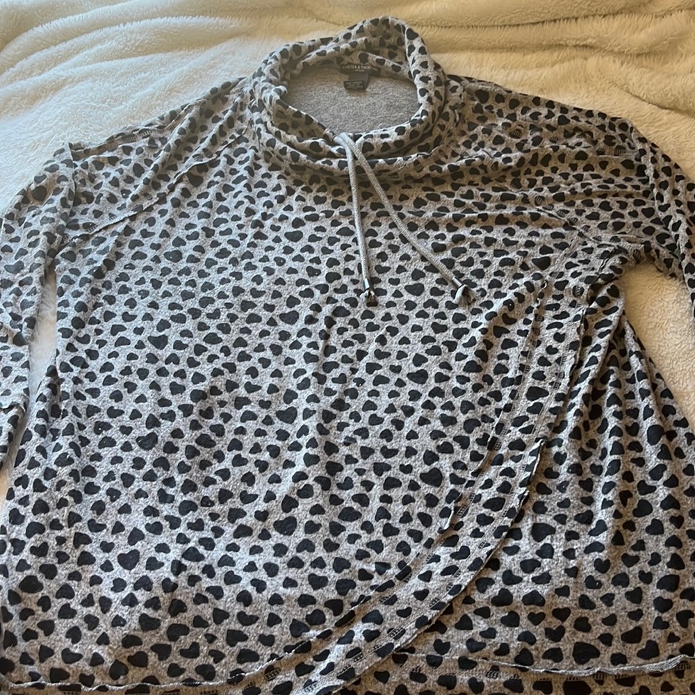 EUC Patterned Long Sleeve